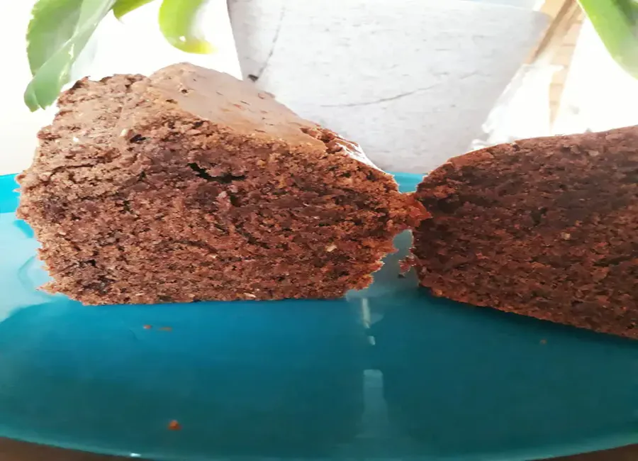 Gâteau au chocolat râpé et noix de coco