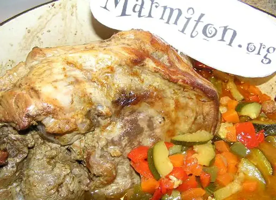Epaule d'agneau confite aux poivrons facile