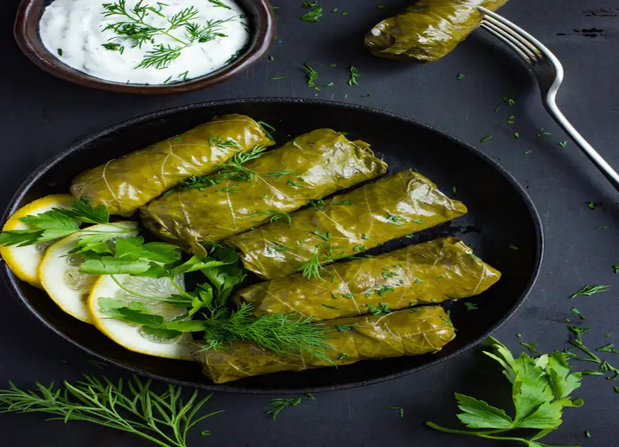 Dolmas (feuille de vigne) au cooking chef
