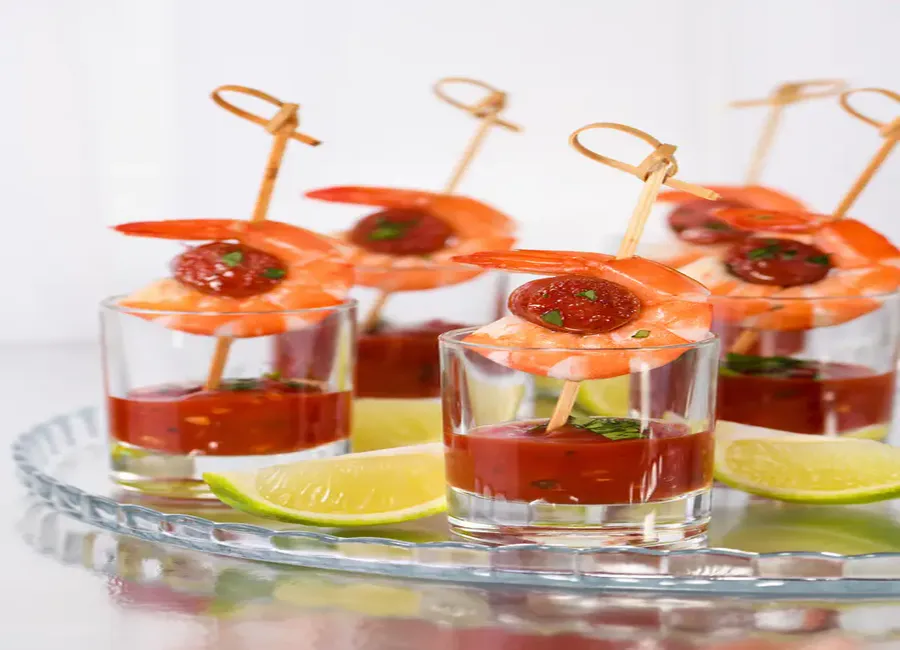 Verrines sauce barbecue et brochette chorizo crevette