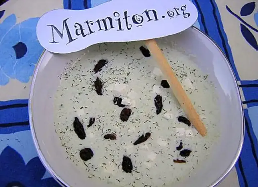 Soupe froide au concombre