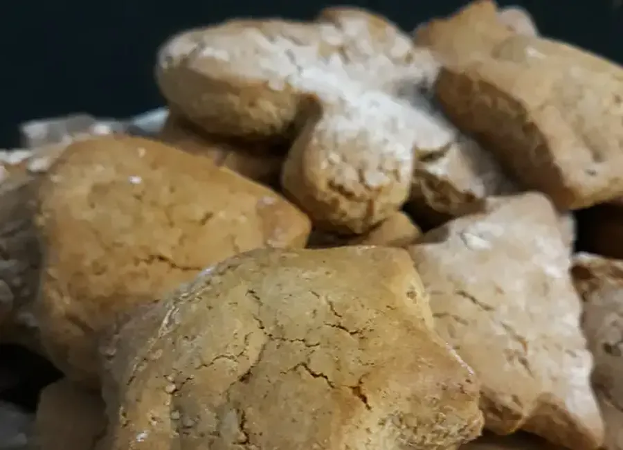 Biscôme (sorte de pain d'épices que l'on mange à la st-nicolas)