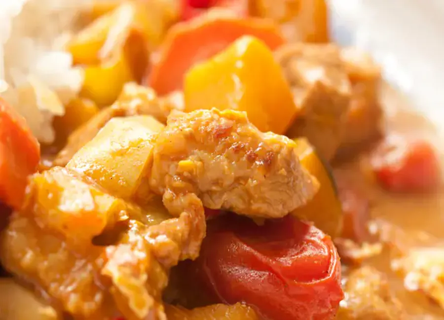 Porc au curry et tomate