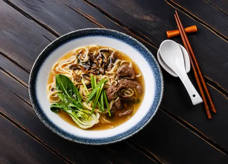 Ramen au boeuf au cooking chef