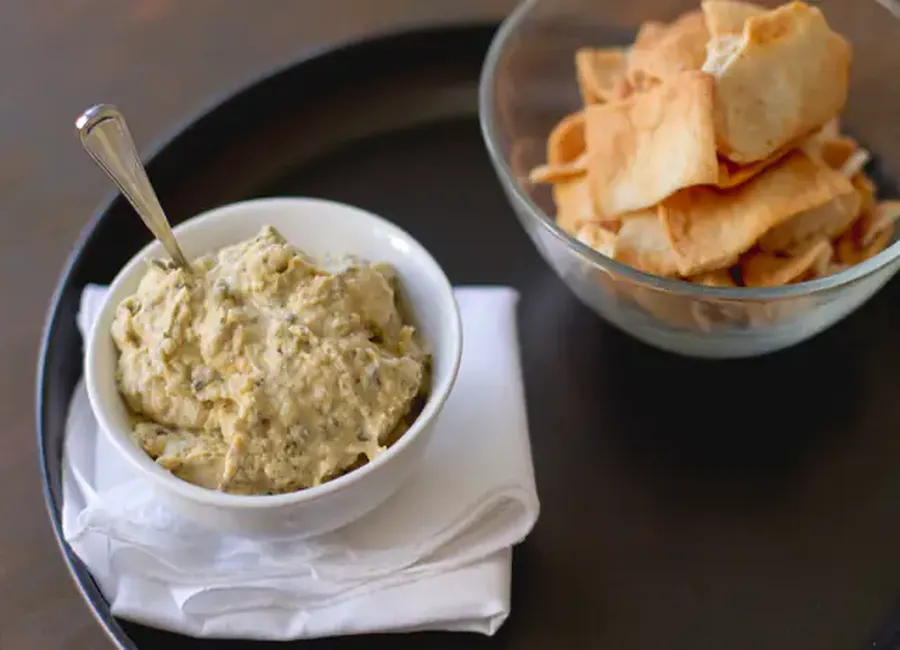 Caviar d'artichauts au basilic au companion