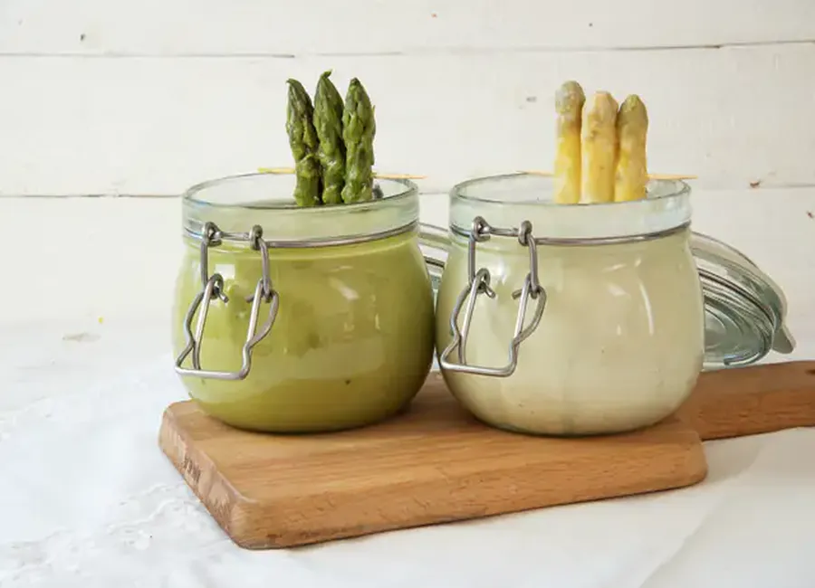 Crème d'asperges en verrines au cooking chef