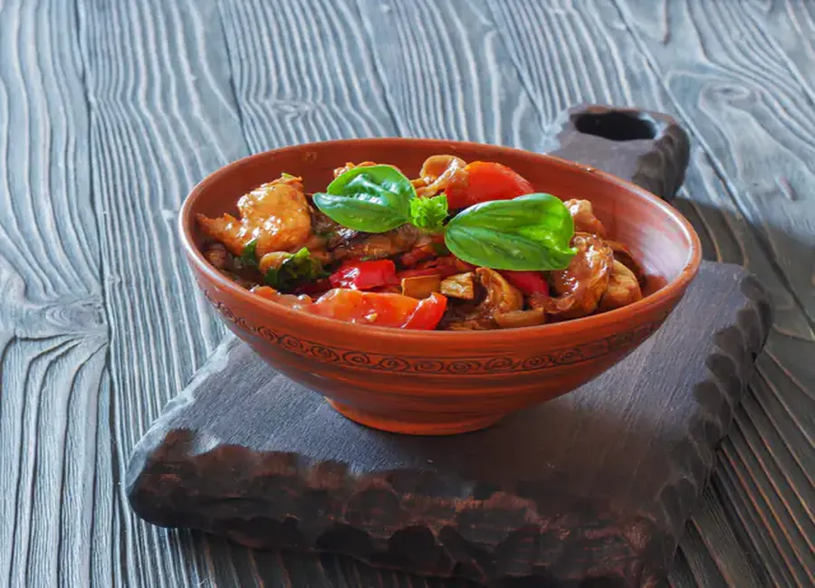 Fricassée de dinde aux tomates et poivrons au companion