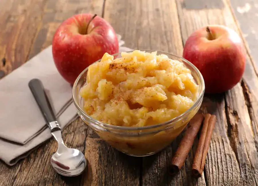 Compote de pommes toute simple au companion