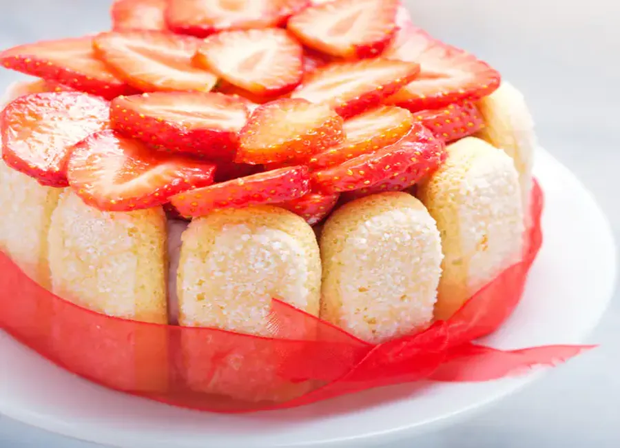 Charlotte aux fraises au cooking chef