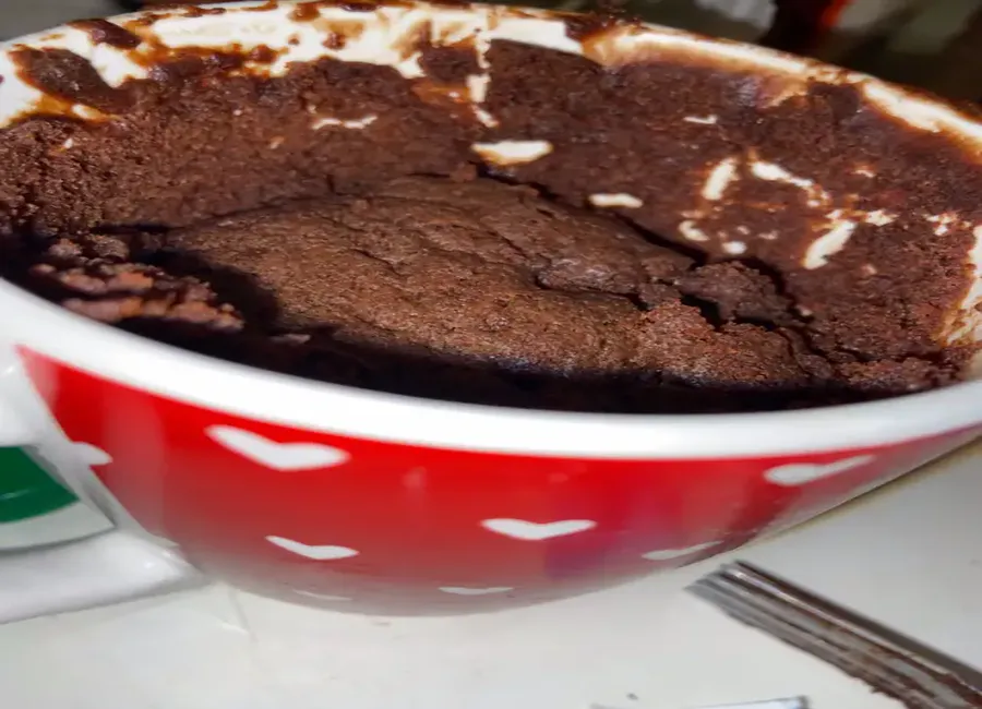 Gateau au chocolat par et pour enfants (en moins de 10 minutes)