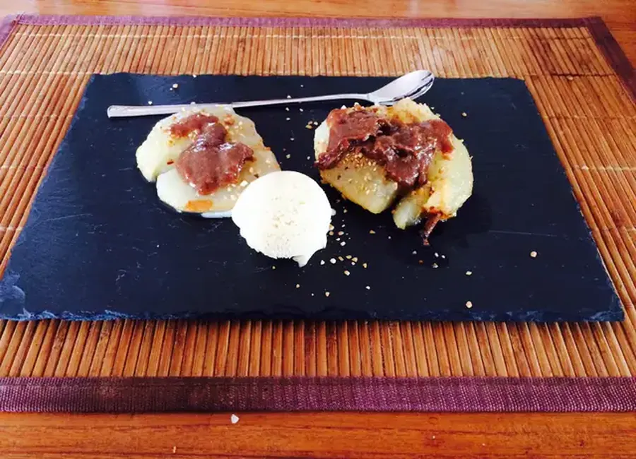 Poires rôties caramélisées