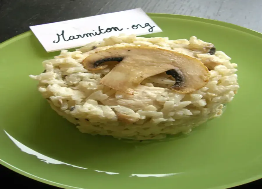 Riz au poulet et aux champignons façon risotto.