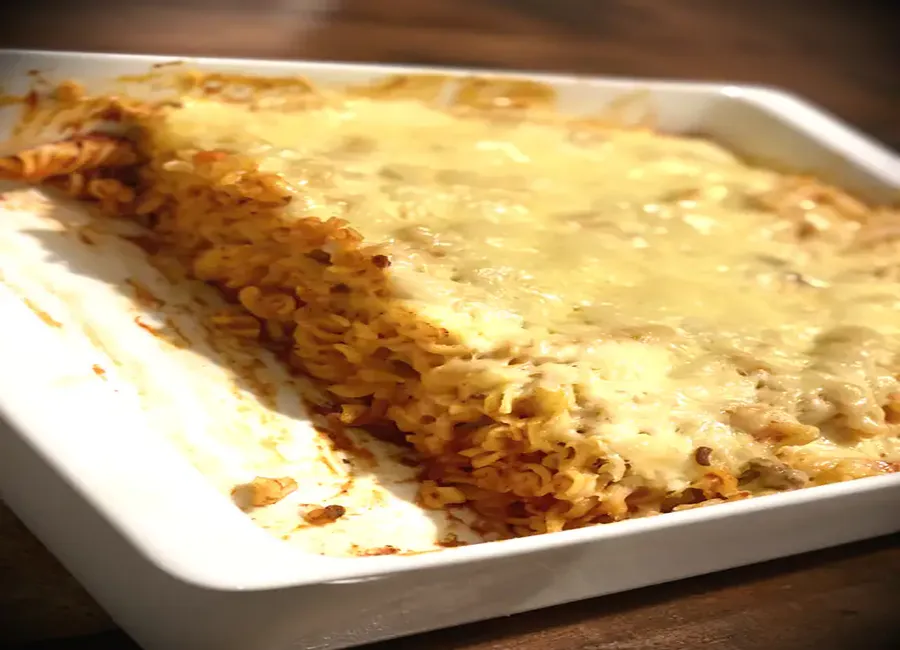 Gratin de pâtes bolognaise