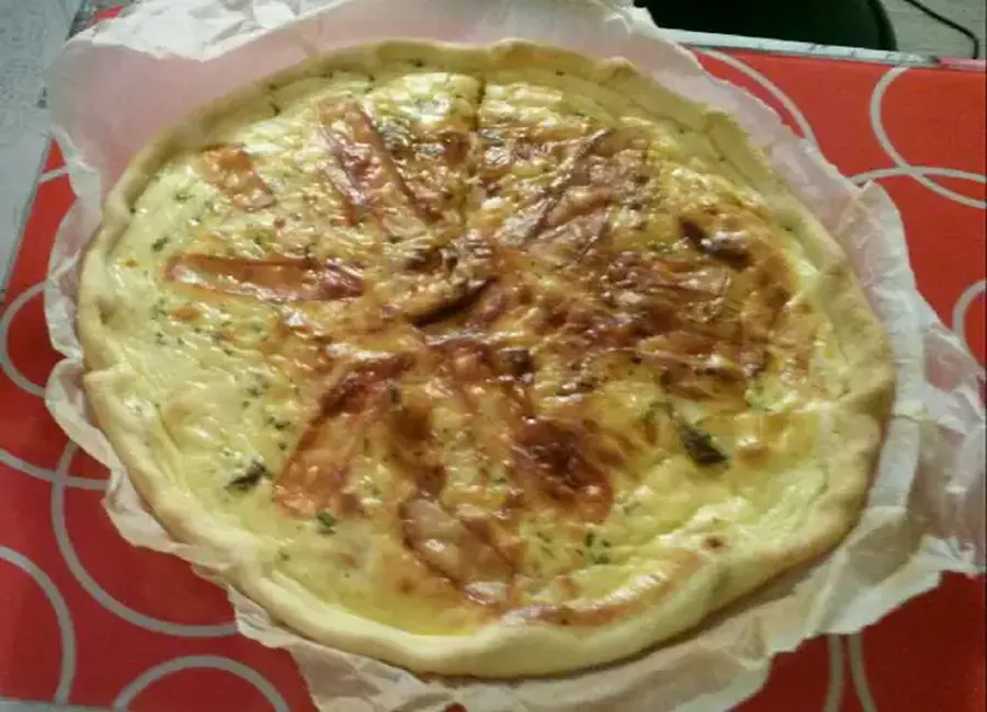 Tarte au saumon fumé et comté