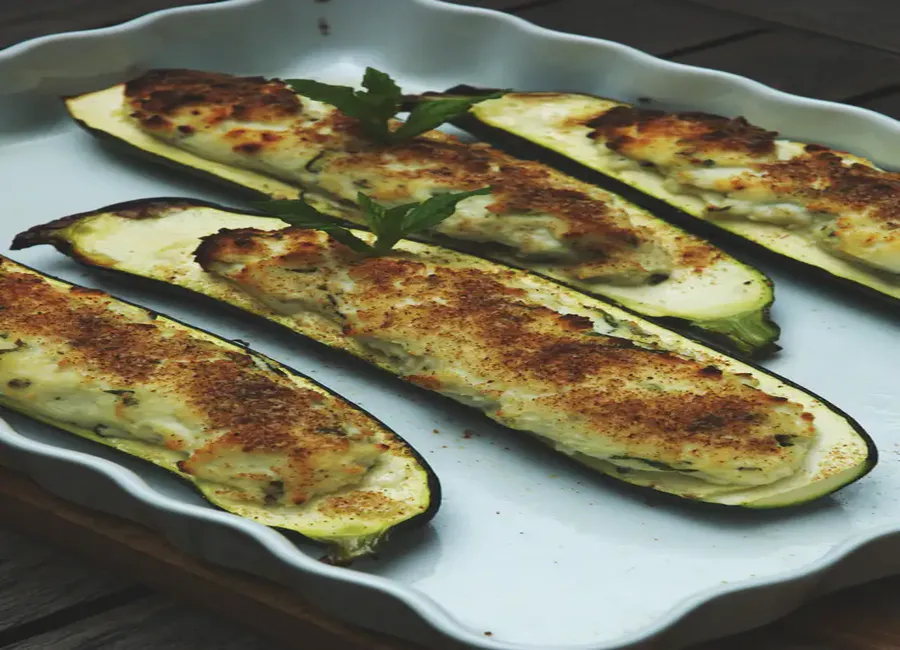 Courgettes farcies à la brousse et à la menthe
