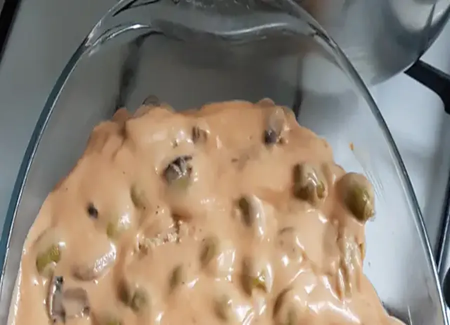 Quenelles de volaille, sauce financière