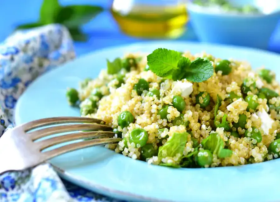 Quinoa aux petits pois et à la feta