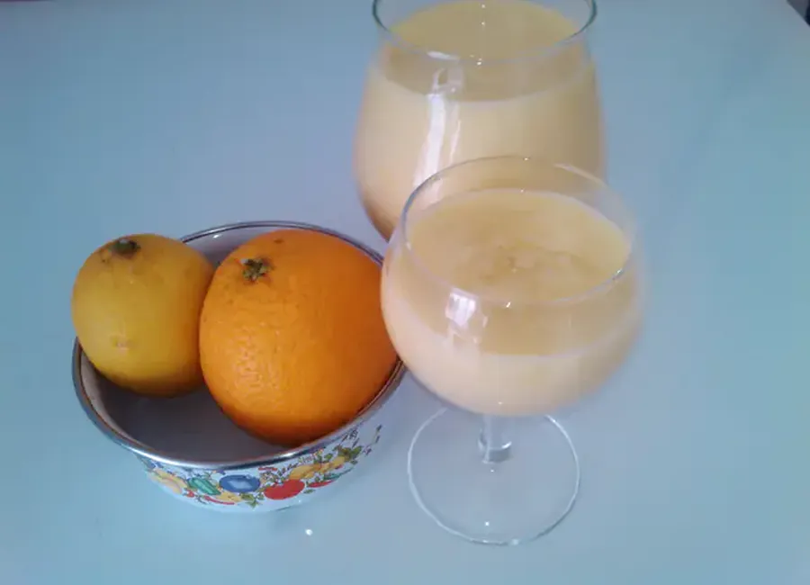 Crème mousseuse à l'orange et au citron