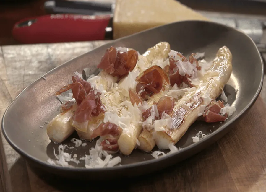 Asperges des sables des landes rôties au parmesan