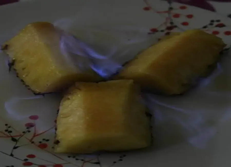 Ananas flambé au rhum