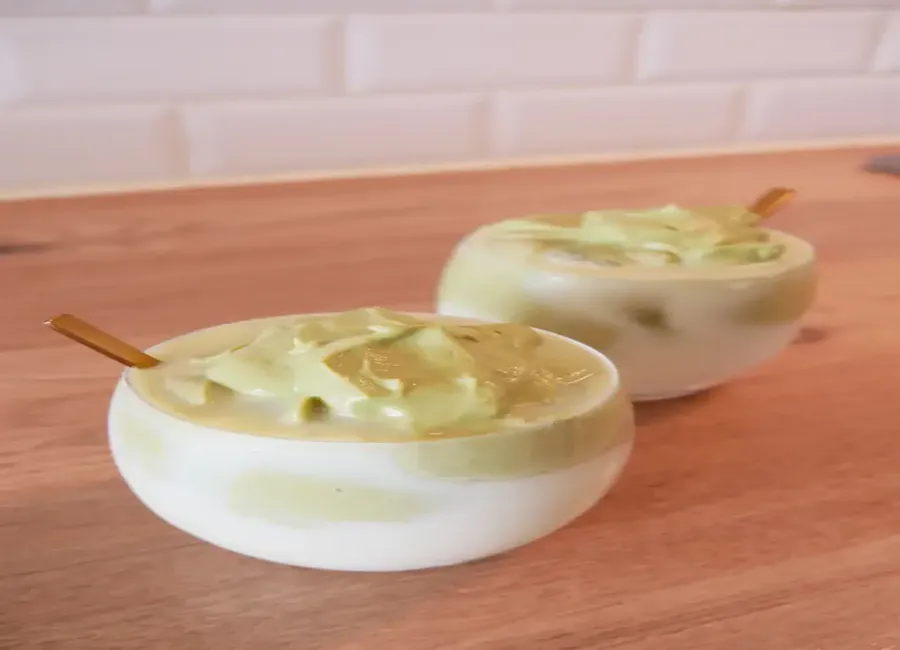 Dalgona matcha vegan (au lait de coco)
