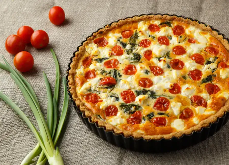 Tarte épinard, mozzarella, tomate & chèvre