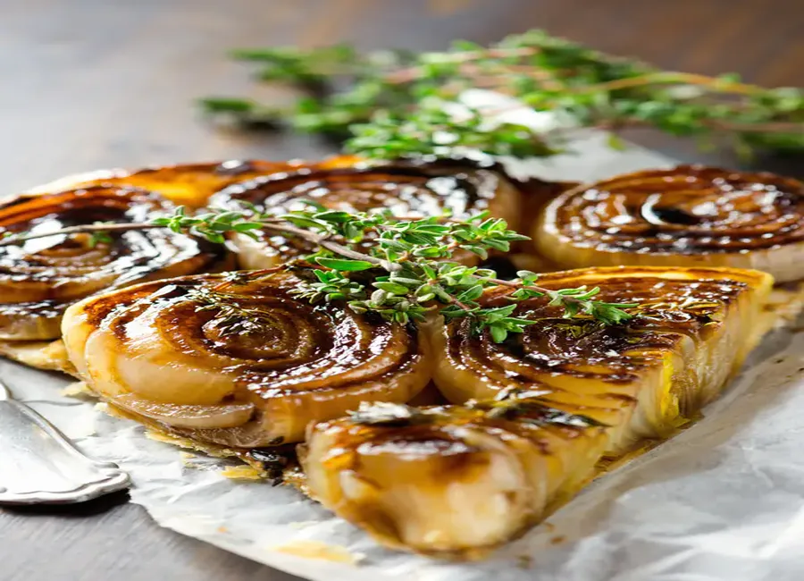 Tarte tatin aux oignons de roscoff