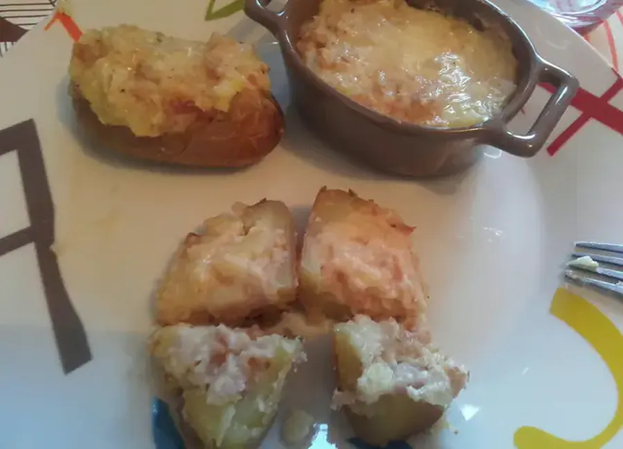 Pomme de terre farcie à la cancoillotte
