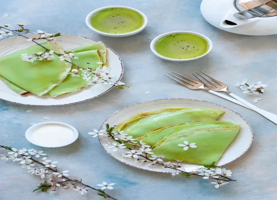 Crêpes au thé matcha et lait de coco