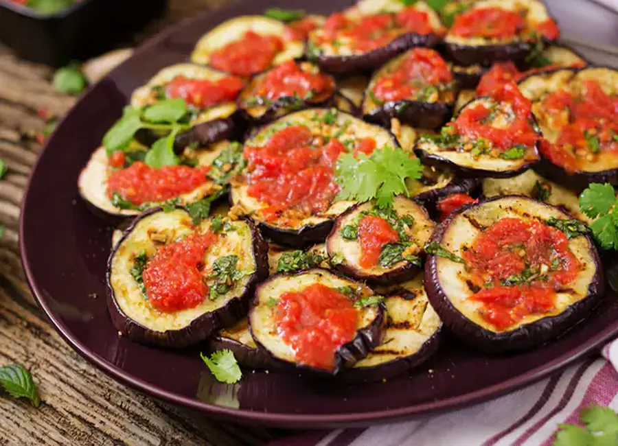 Aubergines à la sauce tomate