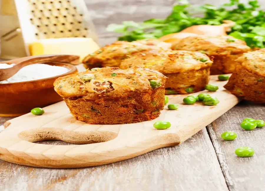 Cakes jambon fumé et petits pois