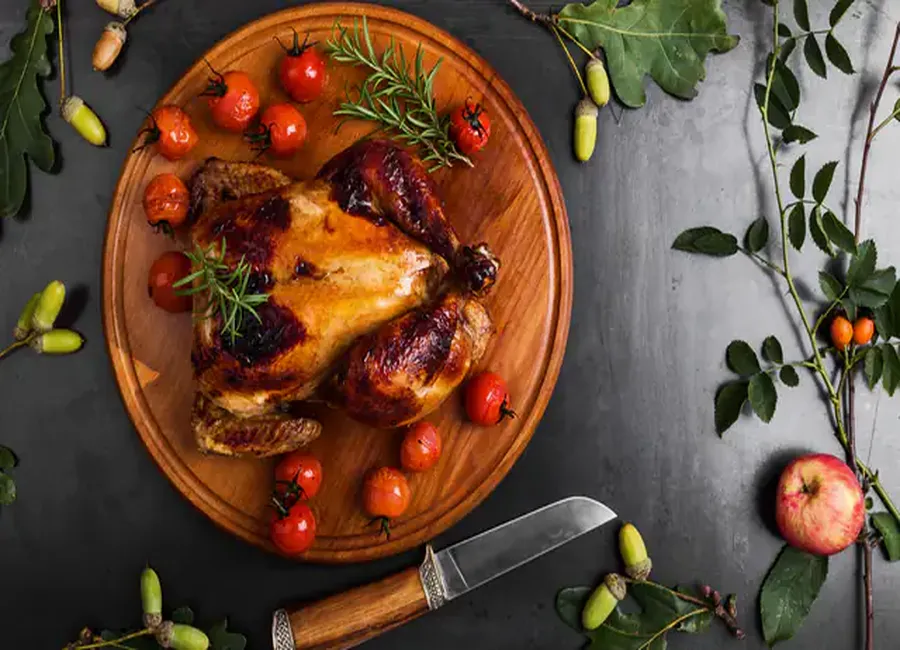Poulet en crapaudine sur lit de légumes d'été