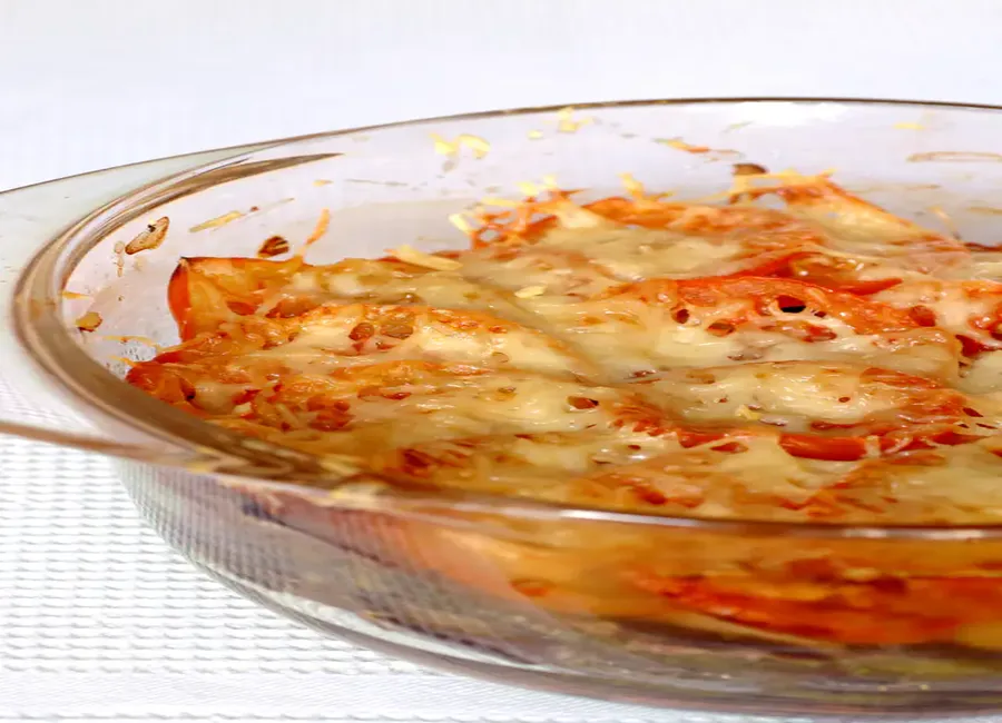 Gratin aux légumes d'été et mozzarella