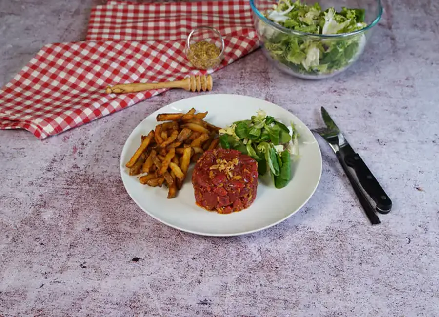 Tartare de bœuf charolais label rouge moutarde à l’ancienne de bourgogne et miel