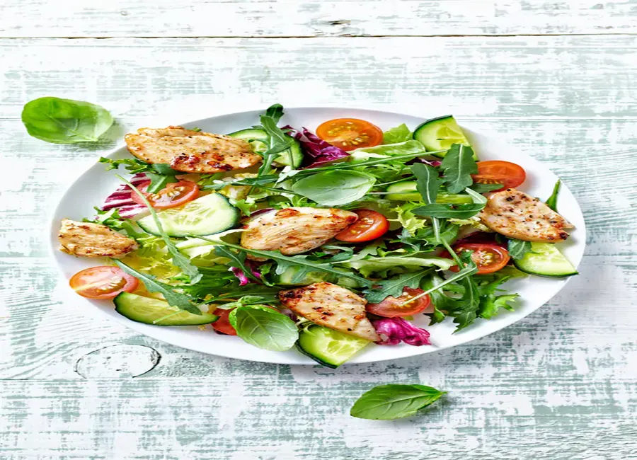 Salade de poulet façon kebab