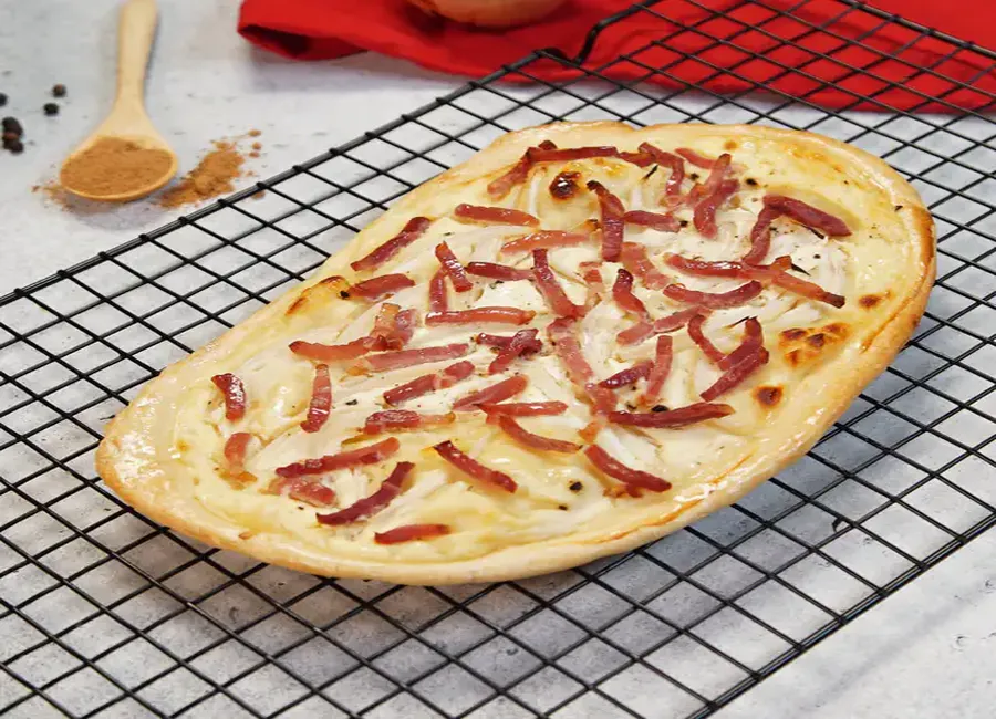 Tarte flambée (flammekueche)