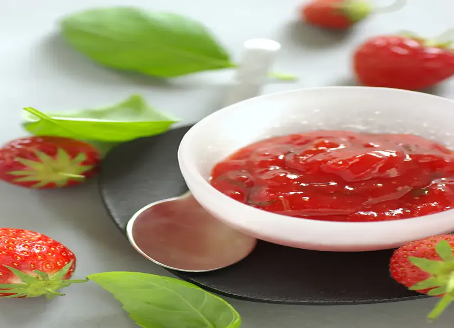 Confiture de fraises au basilic frais