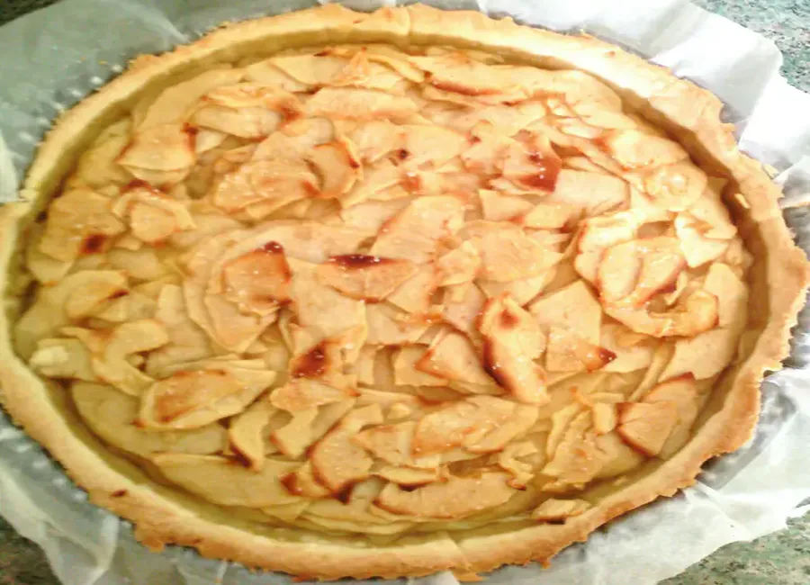 Tarte aux pommes à la crème pâtissière