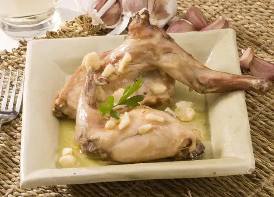Conejo al ajillo (espagne)