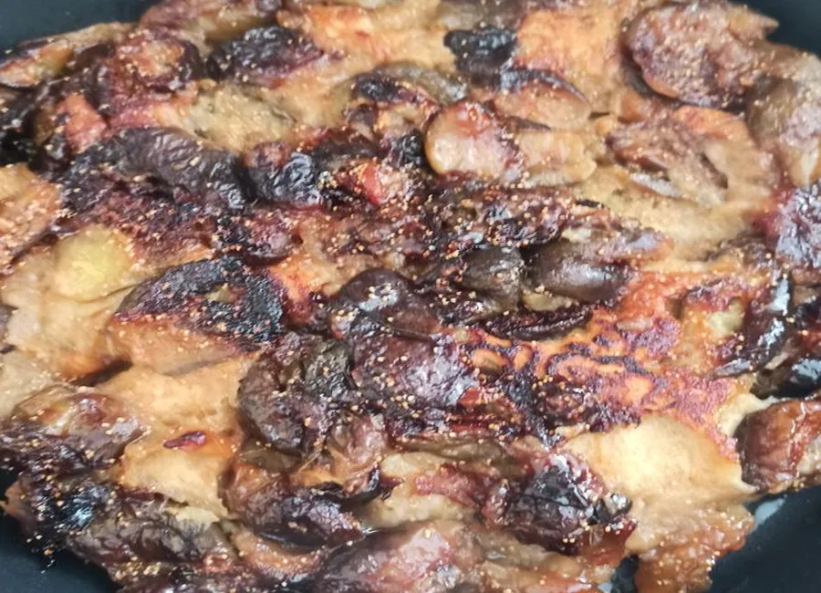 Gâteau à la poêle aux prune (idéal pour se régaler en camping)