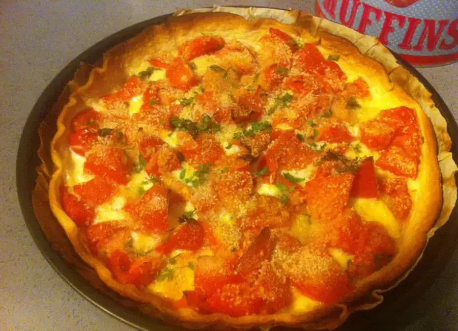 Tartelettes au saint-nectaire et à la tomate