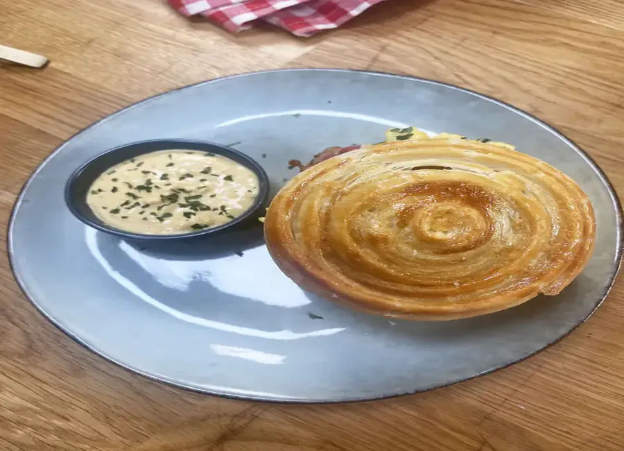 Bun roll egg saumon