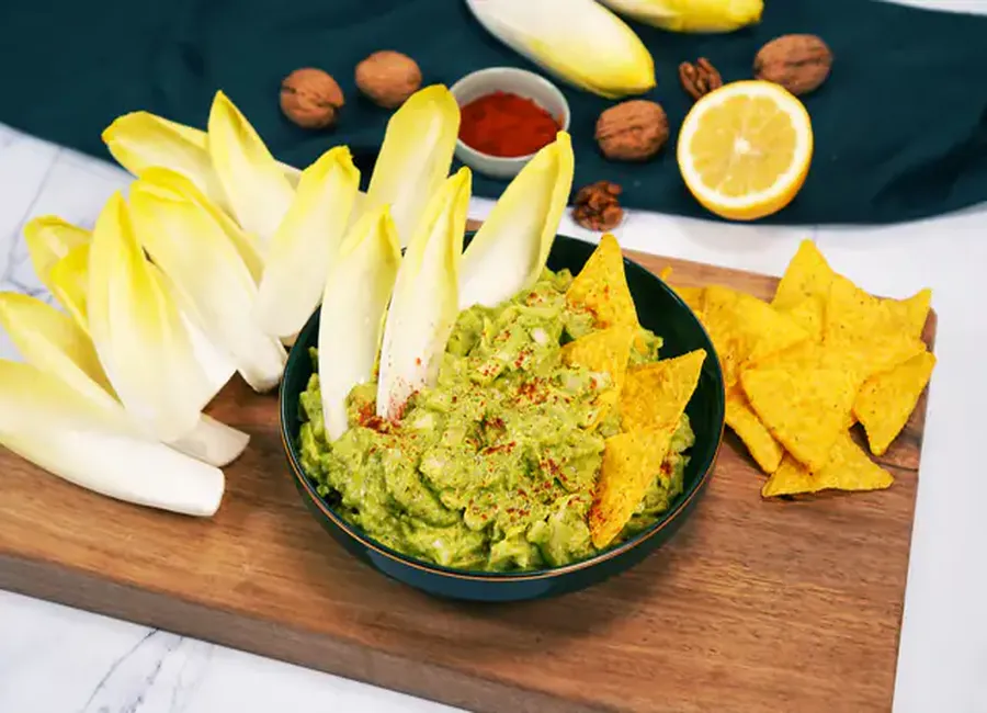 Salade d’endives à dipper façon guacamole