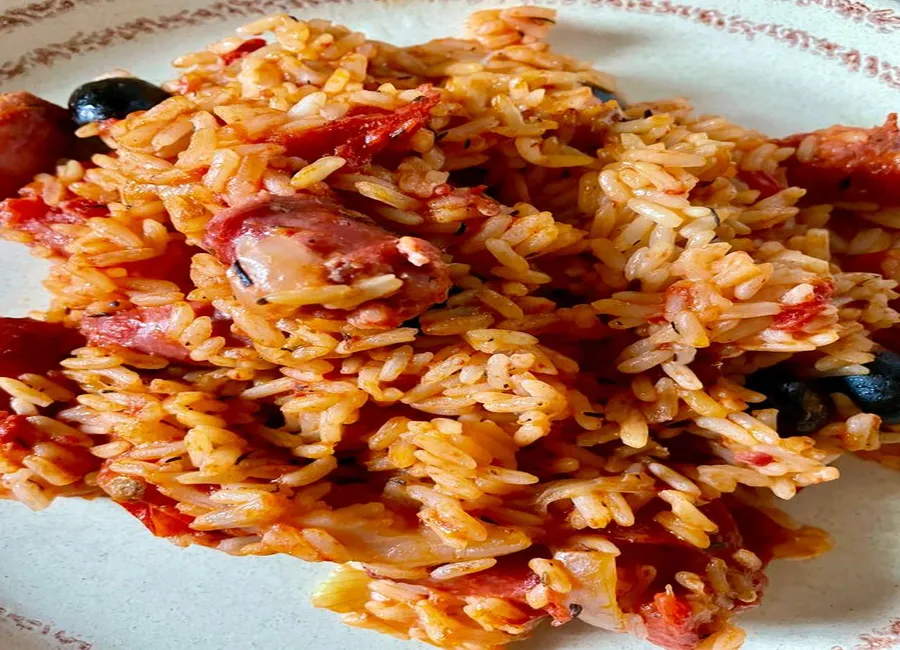 Pâtes sauce aux saucisses