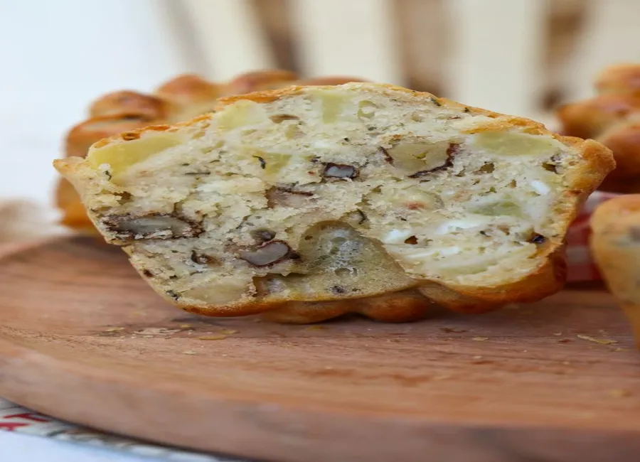 Mini kouglof aux pommes, noix et roucoulons