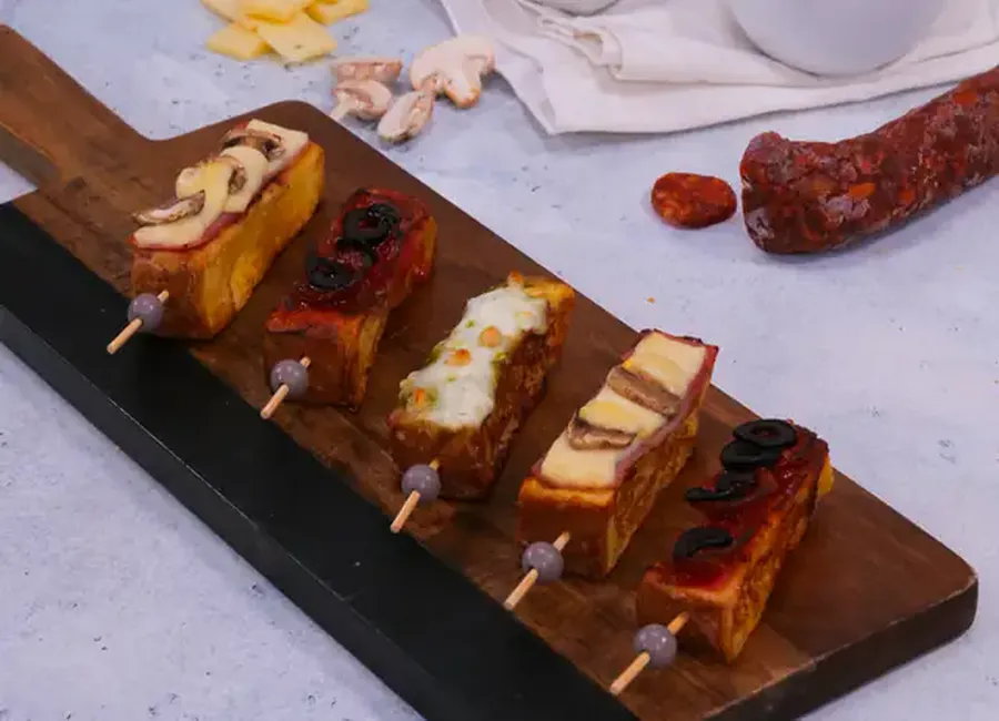 Petits brioches perdues pour l'apéritif