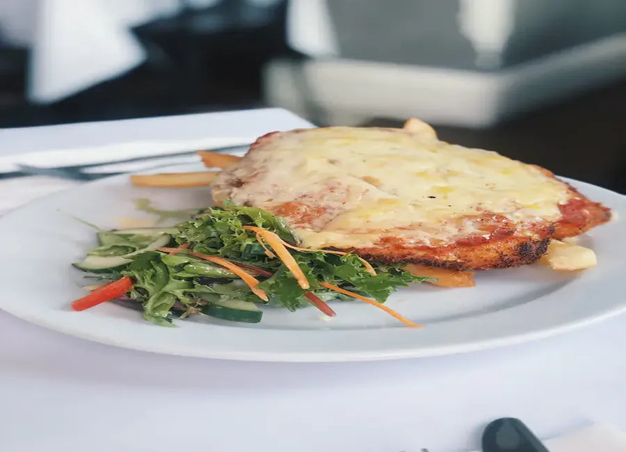 Escalope de veau au jambon de parme et mozzarella