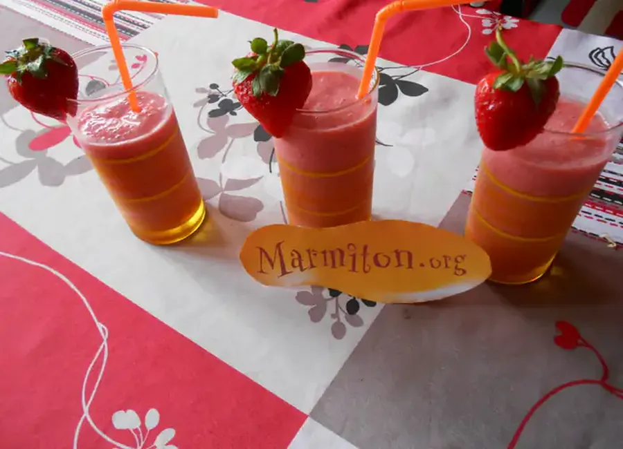 Milk-shake à la fraise rapide