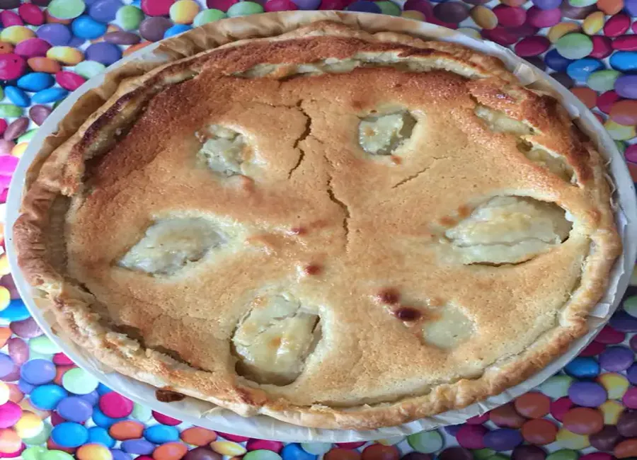 Tarte aux poires et aux amandes