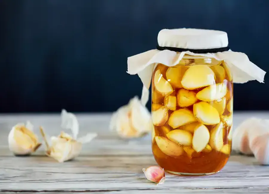 Ail confit au miel